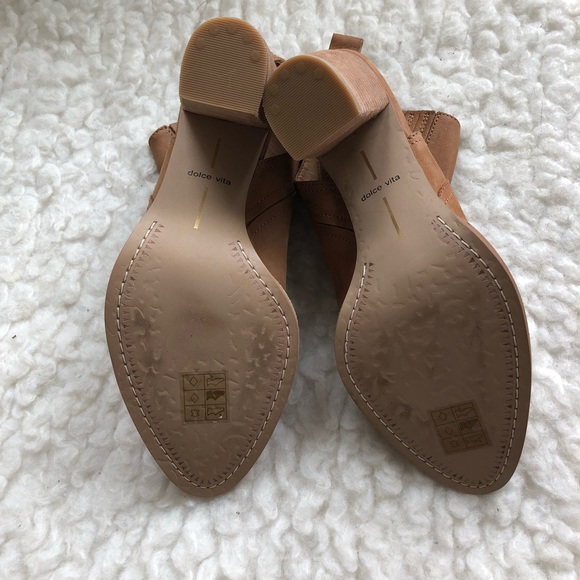NEW in BOX: Dolce Vita Taupe Cutout Booties - Picture 5 of 7